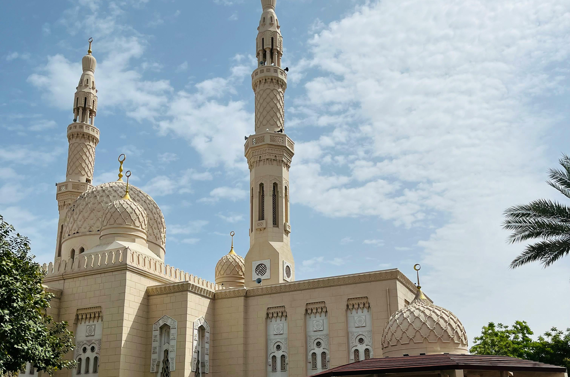 Front view of an old building in Nizwa